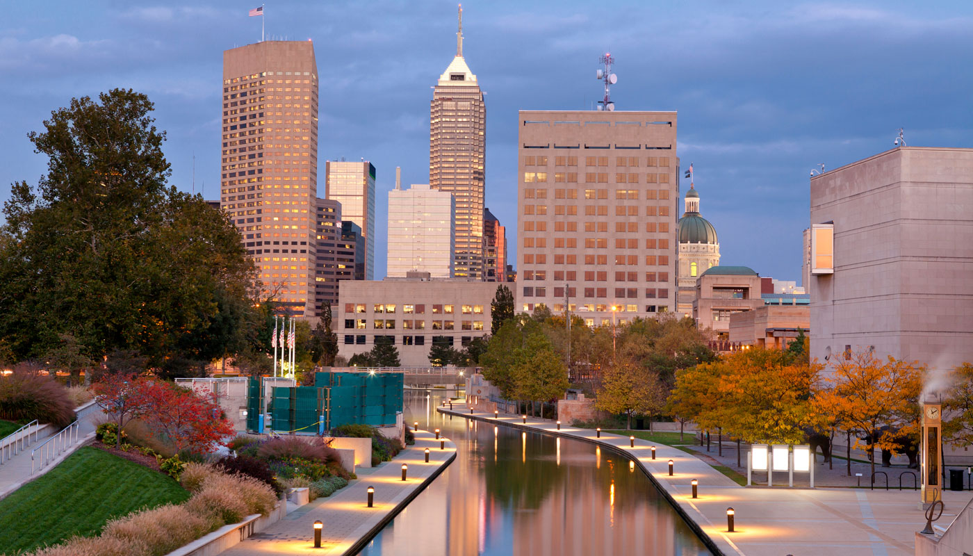 A skyline of Indianapolis, Indiana