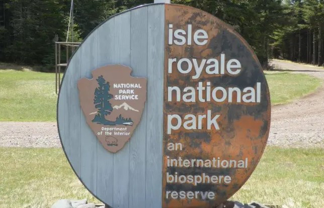 National Park Isle Royale Entrance sign