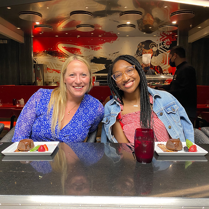 Andrea and Jasmin dining on cruise