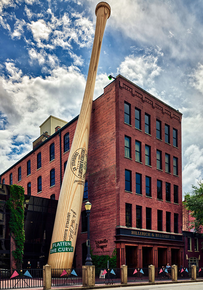 World's largest bat outside the Louisville Slugger Museum