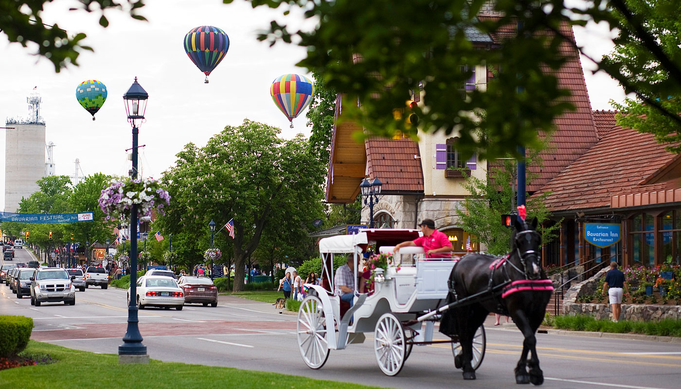 Horse-drawn carriage in Frankenmuth