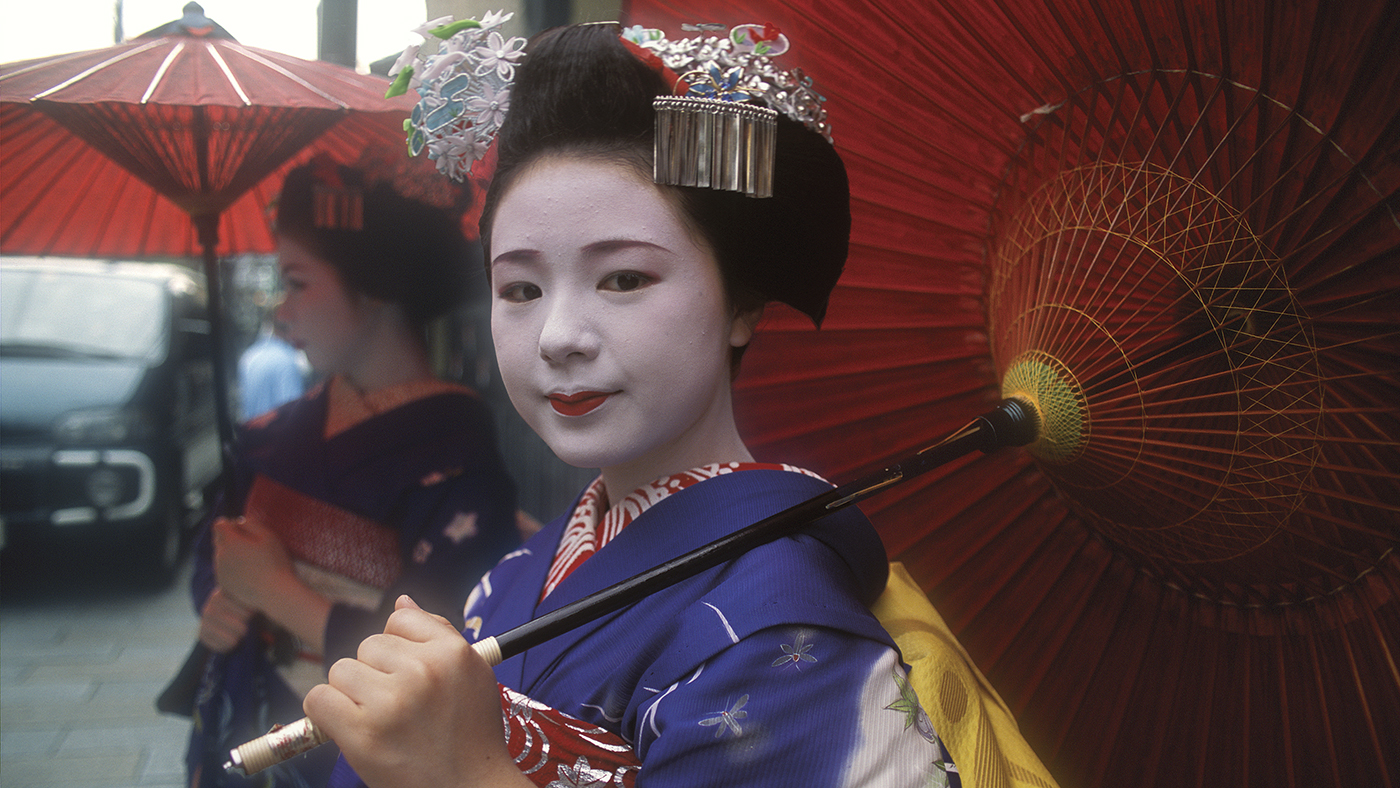 Delve into Japanese culture as you explore castles and temples in Kyoto