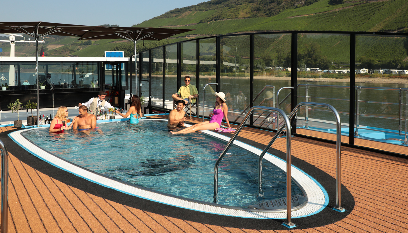 The pool and swim-up bar on the AmaPrima. 