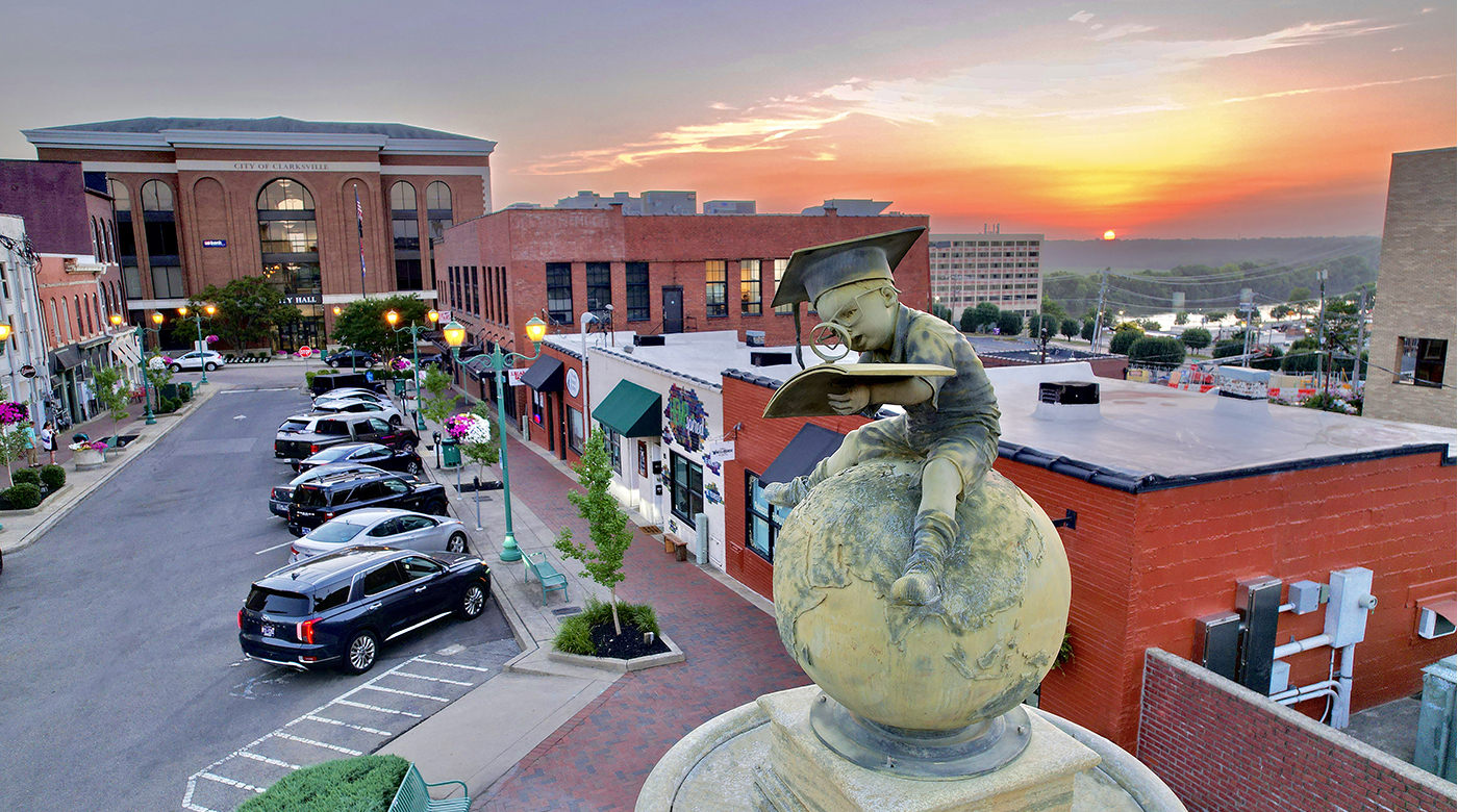 Strawberry Alley Fountain in Clarksville, TN